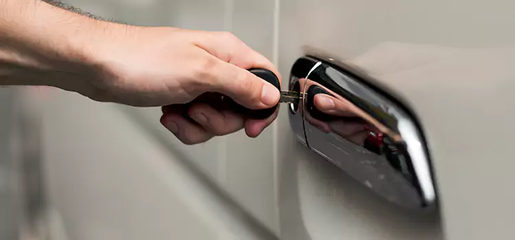 Why Choose Our Auto Locksmith Team in Newington, CT?